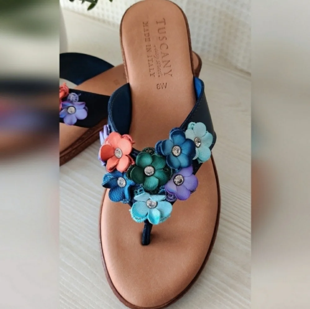 Tuscany By Easy Street Giordana Women’s Blue Wedge Floral Sandals Size 8W